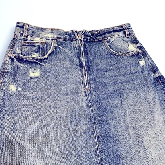 Distressed Denim Skirt with Frayed Hem - Picture 4 of 4